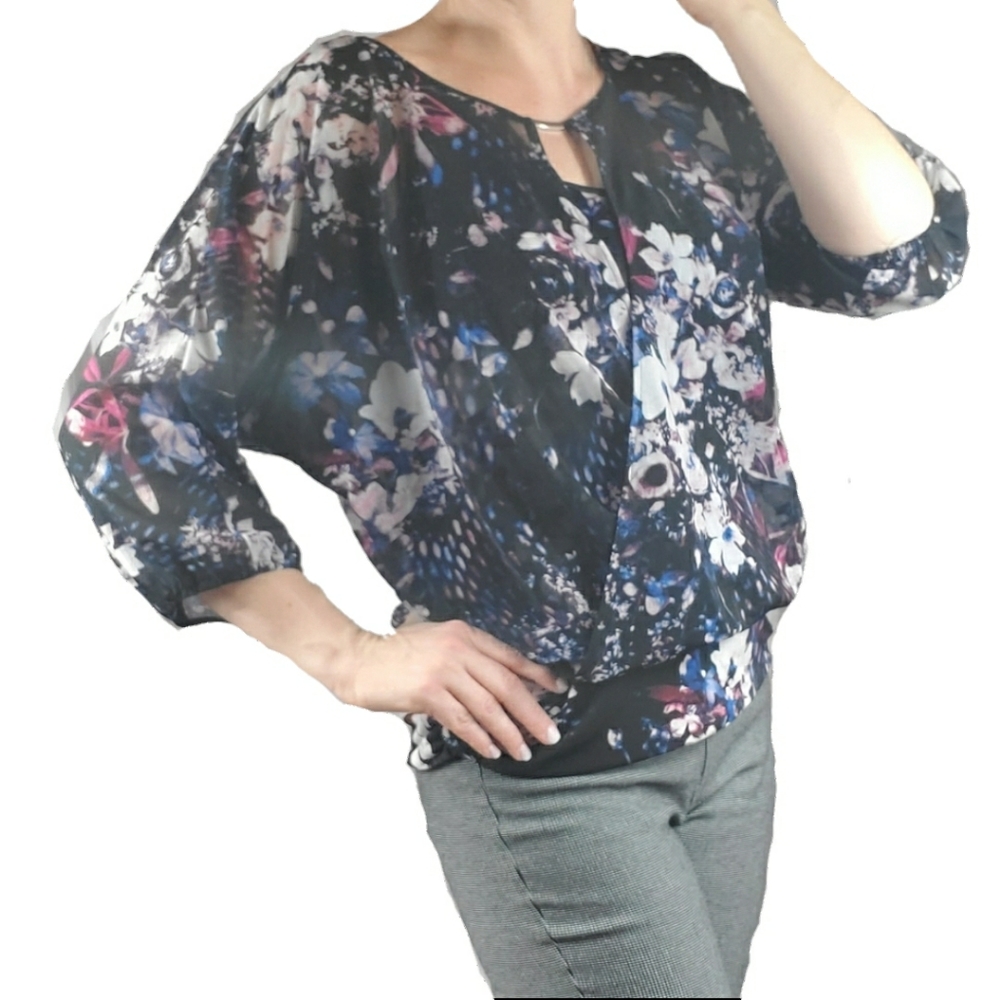 Jennifer Lopez floral blouse
